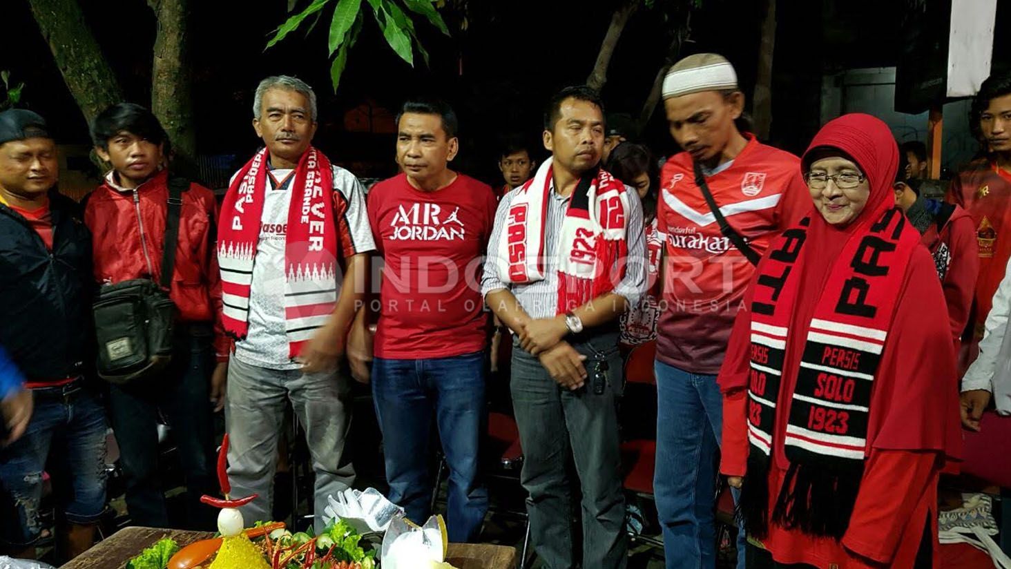 Para pendiri Pasoepati saat menghadiri peringatan HUT Pasoepati ke-17. Copyright: &copy; Beny Rahardjo/Indosport